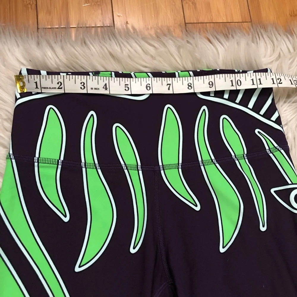 Tory Burch Weightless Printed 7/8 Legging Zebra High Waist Purple Green size XS